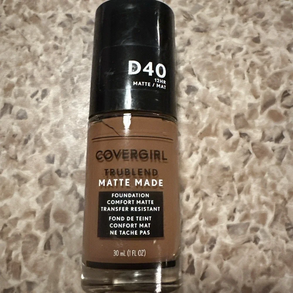 Cover Girl TruBlend Matte Made Liquid Foundation D40 Deep Bronze 1 oz Foundation